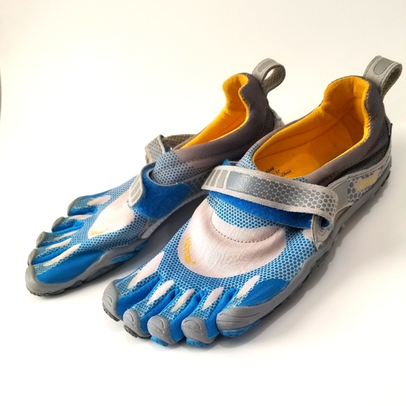 vibram 5 toe shoes
